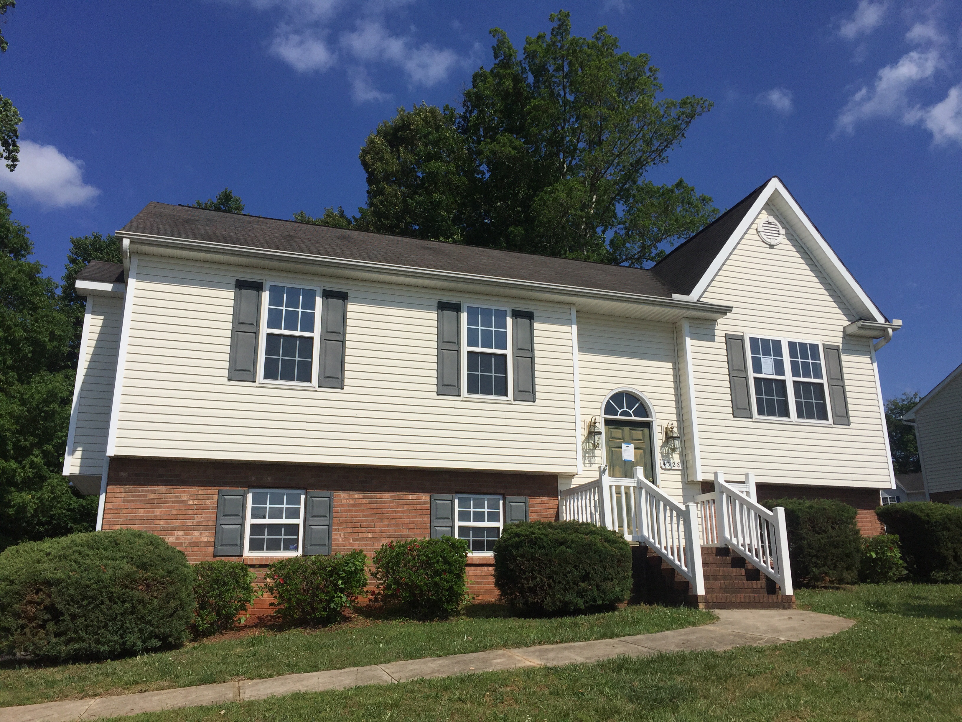 4328 Moat DrWinston Salem, NC, 27105Forsyth County