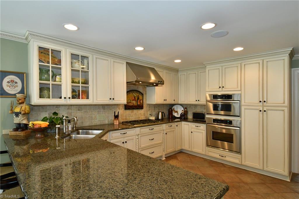 2800 Old Town Club Road, Winston Salem, NC 27106