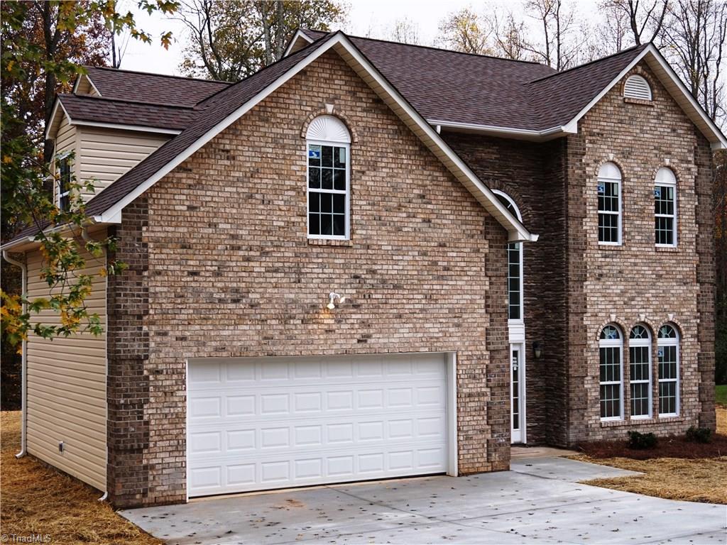 2068 Pembrooke Forest Drive, Winston Salem, NC 27106