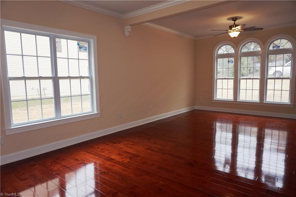 2068 Pembrooke Forest Drive, Winston Salem, NC 27106