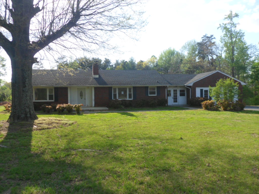 5048 S Main StWinston Salem, NC, 27107Forsyth County