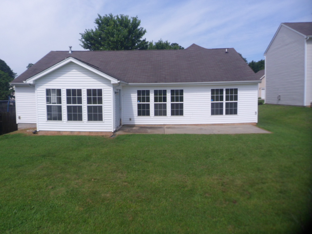3525 Thornaby CirclWinston Salem, NC, 27107Forsyth County