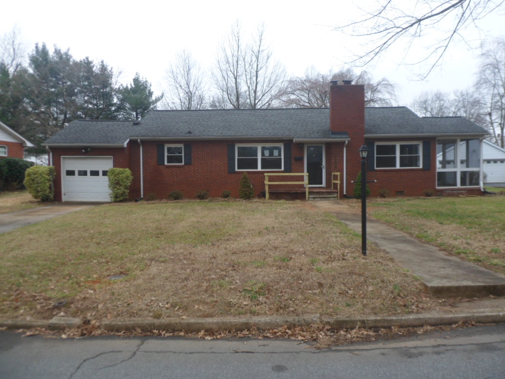 3428 Anderson DrWinston Salem, NC, 27127Forsyth County