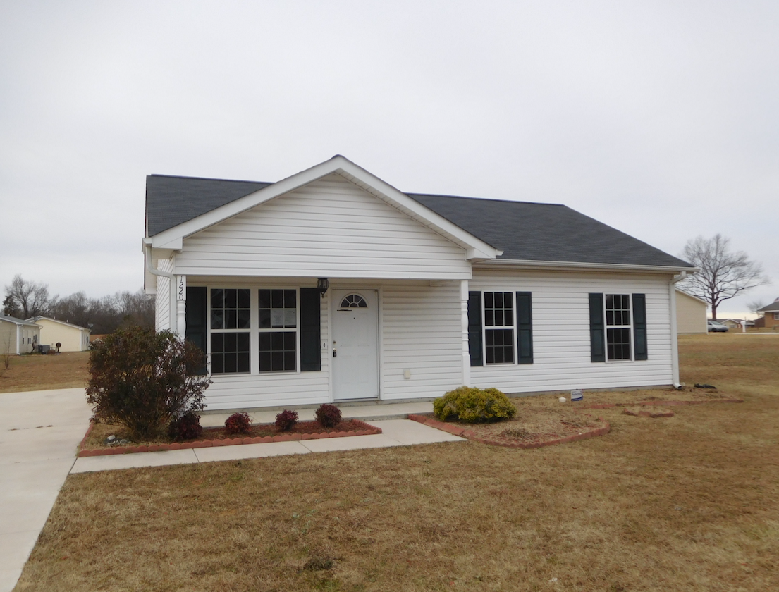 1220 Apple StBurlington, NC, 27217Alamance County