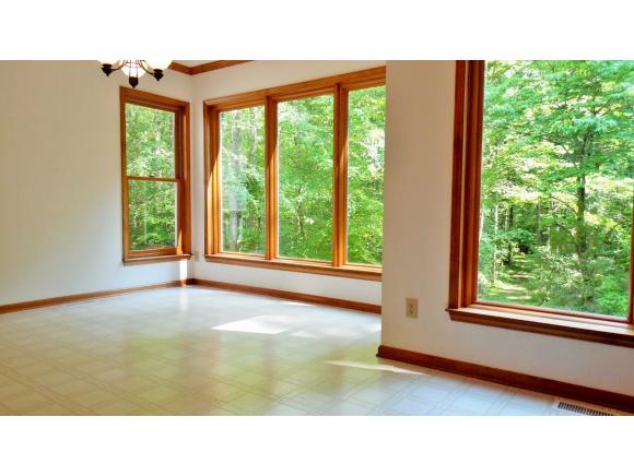 3500JORDAN OAKS DR, Efland, NC 27243