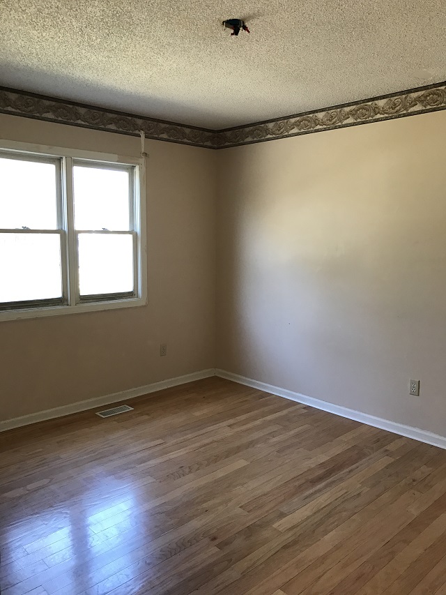 3212 Forestview DrHigh Point, NC, 27260Guilford County