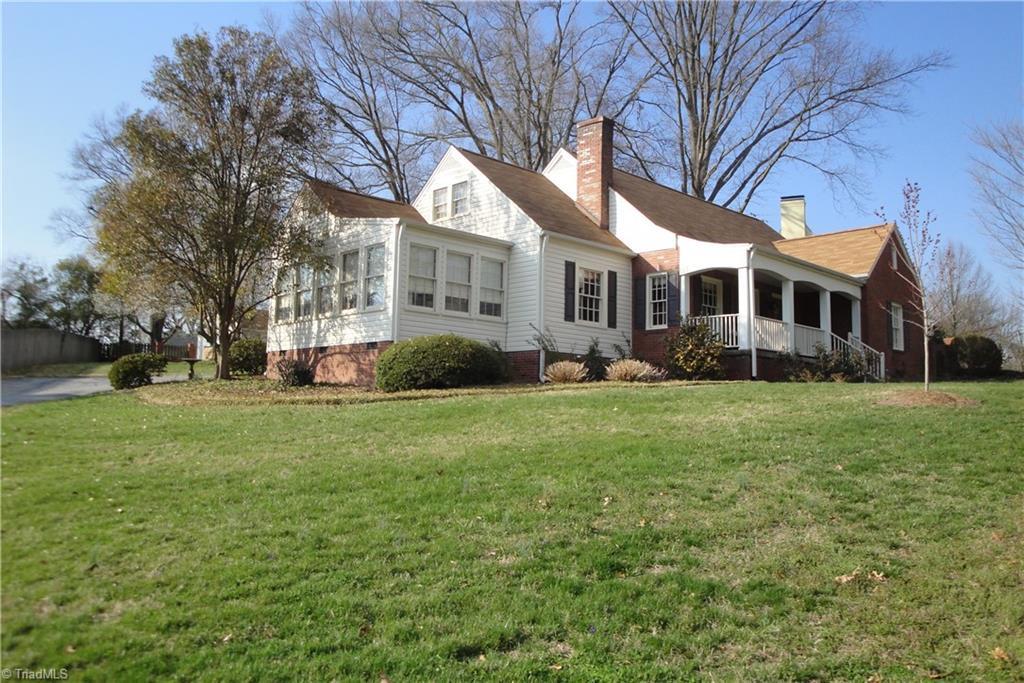 1203 Greenway Drive, High Point, United States 27262