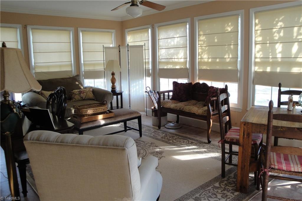 1203 Greenway Drive, High Point, United States 27262
