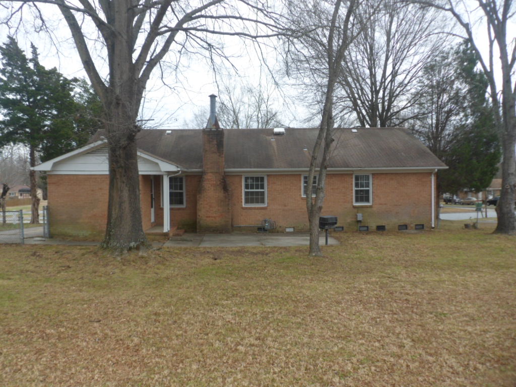 1009 Lakecrest AveHigh Point, NC, 27265Guilford County