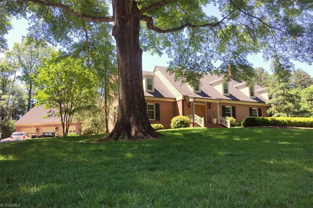 410 Burning Tree CIR, High Point, NC 27265