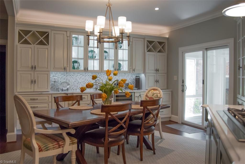 410 Burning Tree CIR, High Point, NC 27265