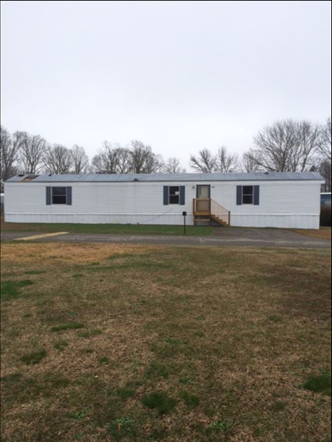 Cedar Grove Mobile Home Court 218 Pegg Farm LaneKernersville, NC 27284