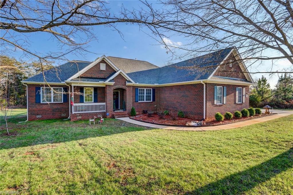 1994 River Chase Drive, Eden, NC 27288
