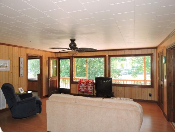 1302DAVIS FARM RD, Leasburg, NC 27291
