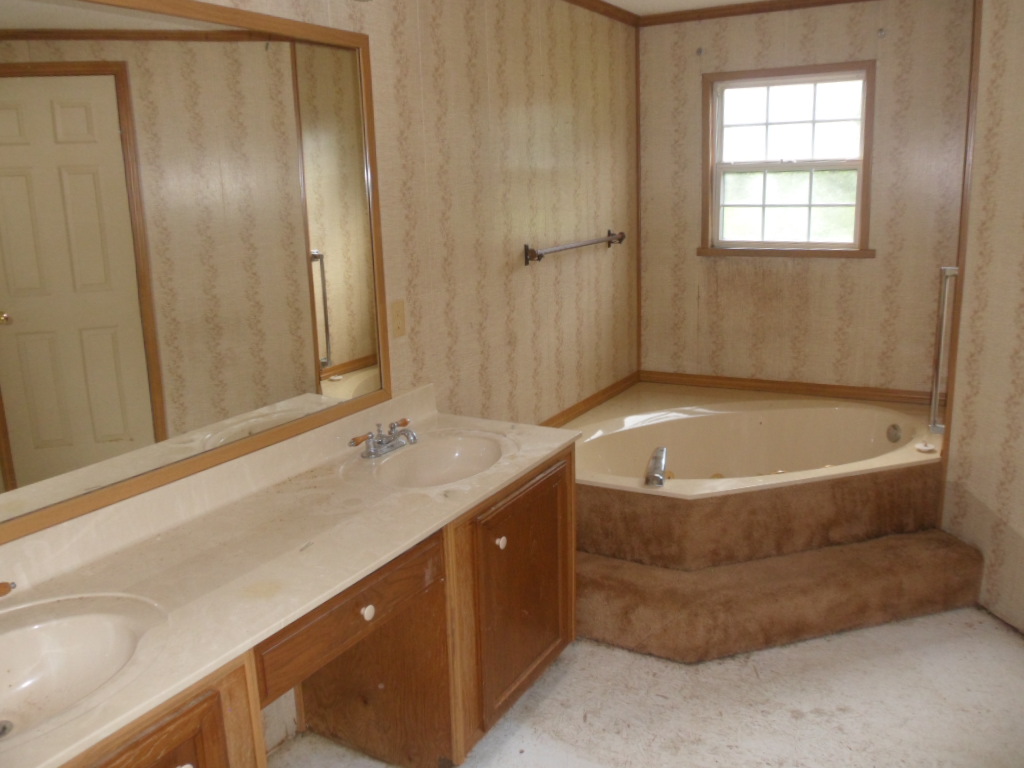 318 George Surratt RdLexington, NC, 27295Davidson County