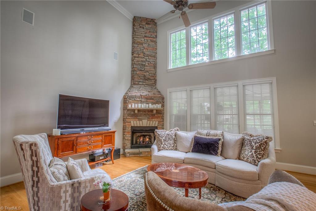 5924 Tarleton Drive, Oak Ridge, NC 27310