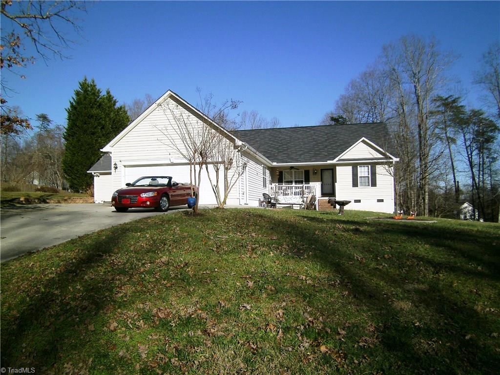 7504 Keating Drive, Oak Ridge, NC 27310