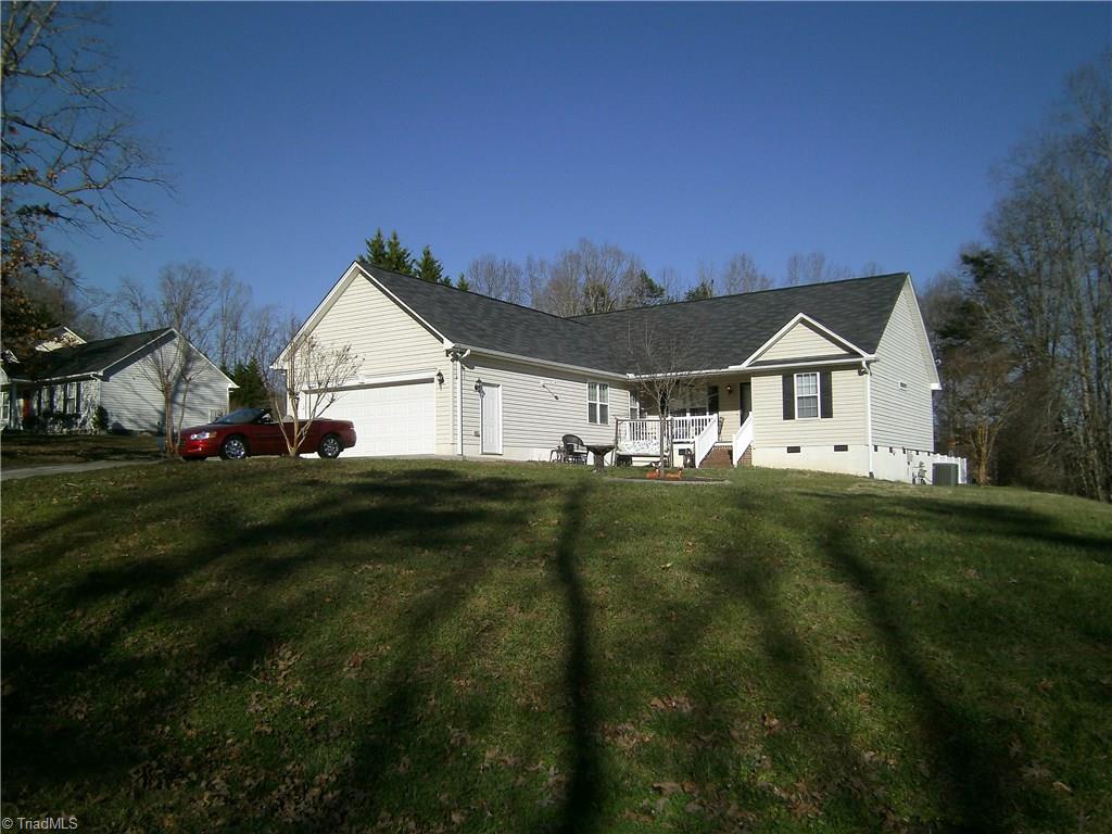 7504 Keating Drive, Oak Ridge, NC 27310