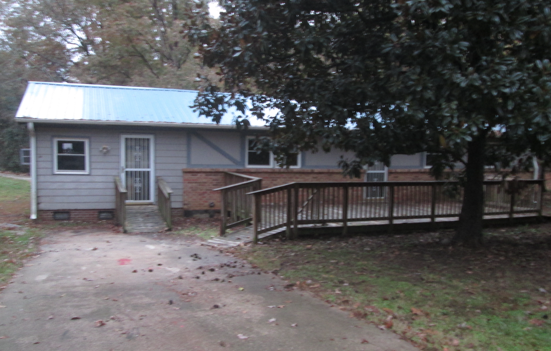 2257 Valley RdSanford, NC, 27330Lee County