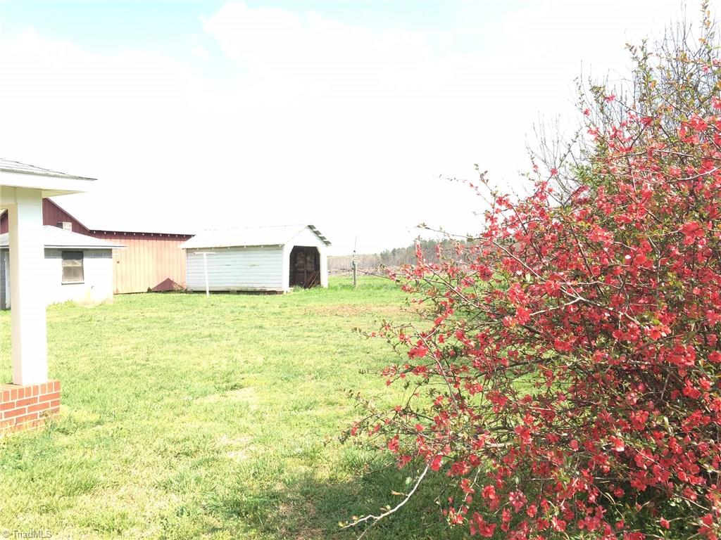 1935 Upper Road, Seagrove, NC 27341
