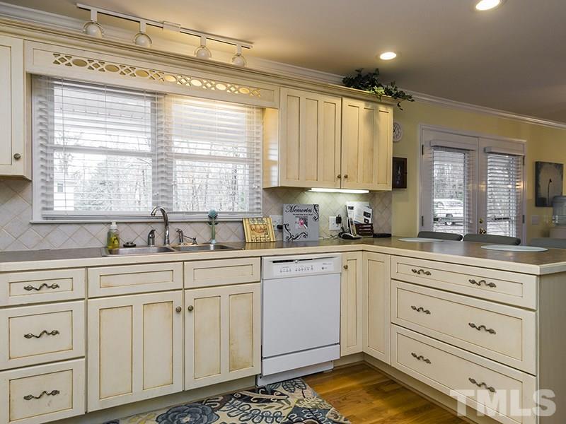 115 Forest Shores Drive, Semora, NC 27343