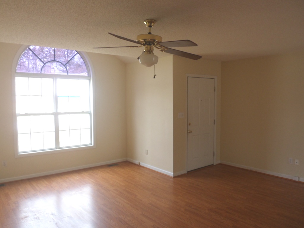 129 Pineywood StThomasville, NC, 27360Davidson County