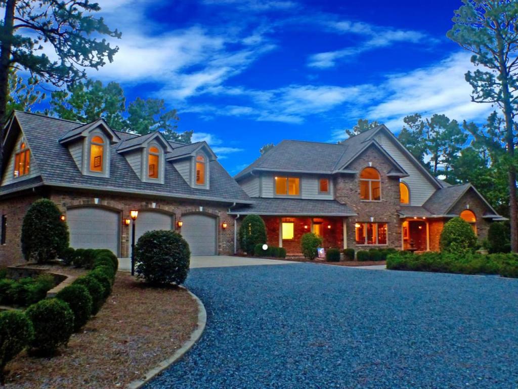 134 Lawrence Overlook, West End, NC 27376