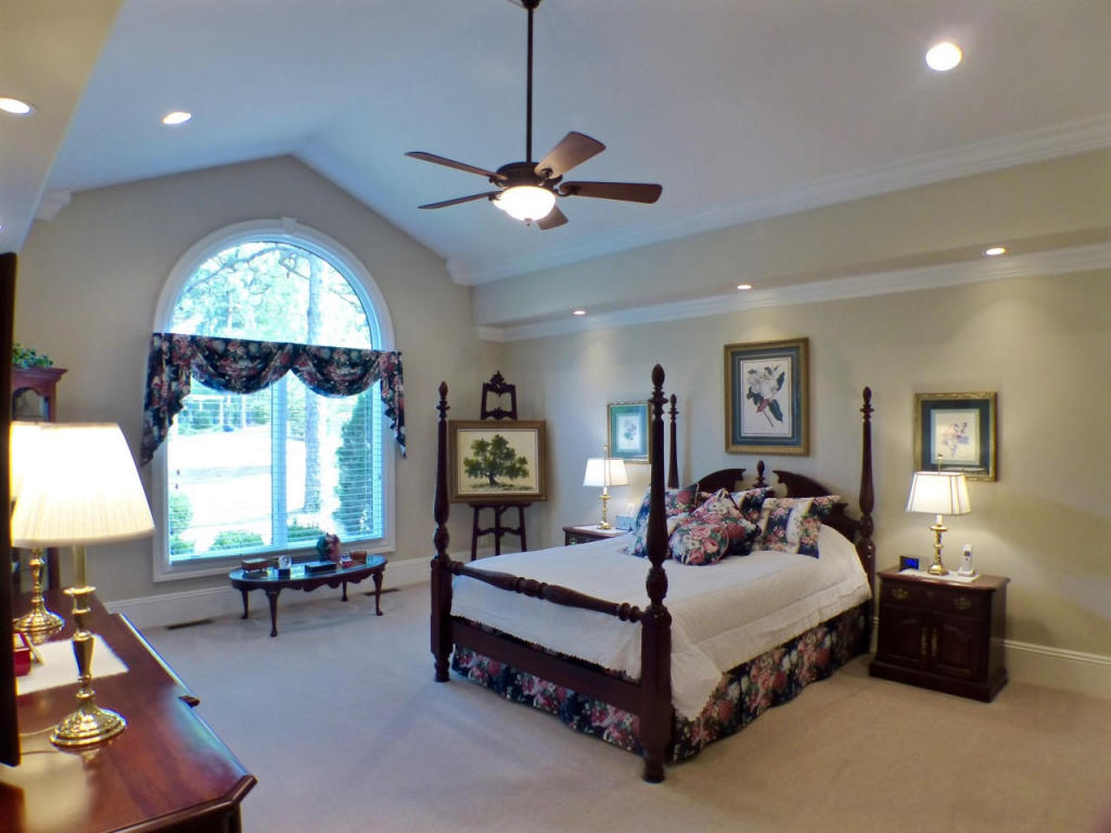 134 Lawrence Overlook, West End, NC 27376