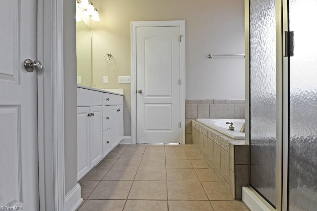 6601 Barton Creek Court, Whitsett, NC 27377