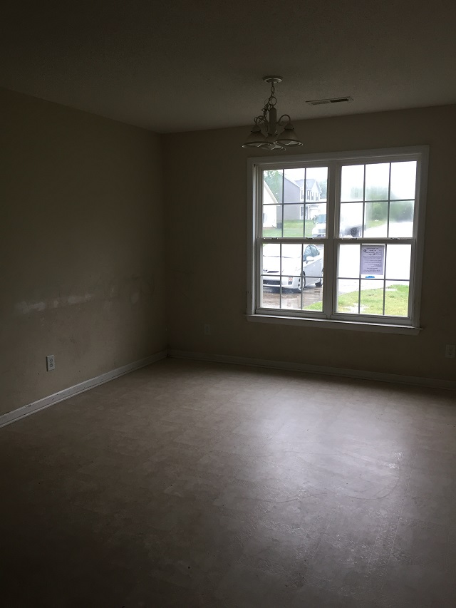 215 Collinswood LnGreensboro, NC, 27405Guilford County