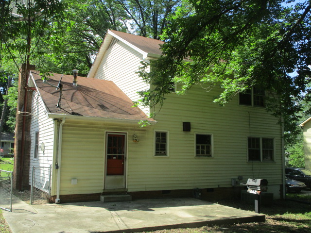 311 W MontcastleGreensboro, NC, 27406Guilford County