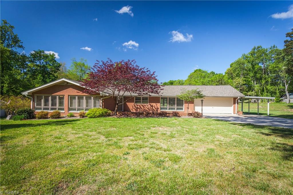 2015 Thayer Circle, Greensboro, NC 27407