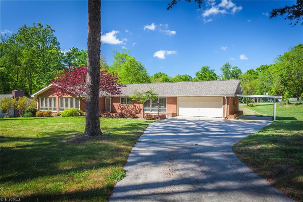 2015 Thayer Circle, Greensboro, NC 27407