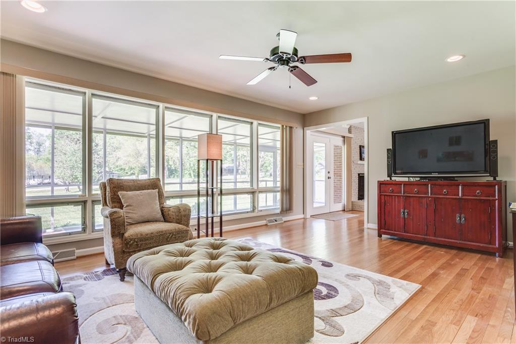 2015 Thayer Circle, Greensboro, NC 27407
