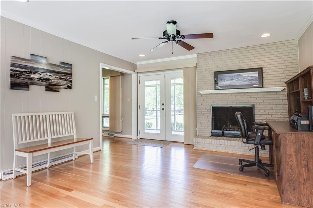 2015 Thayer Circle, Greensboro, NC 27407