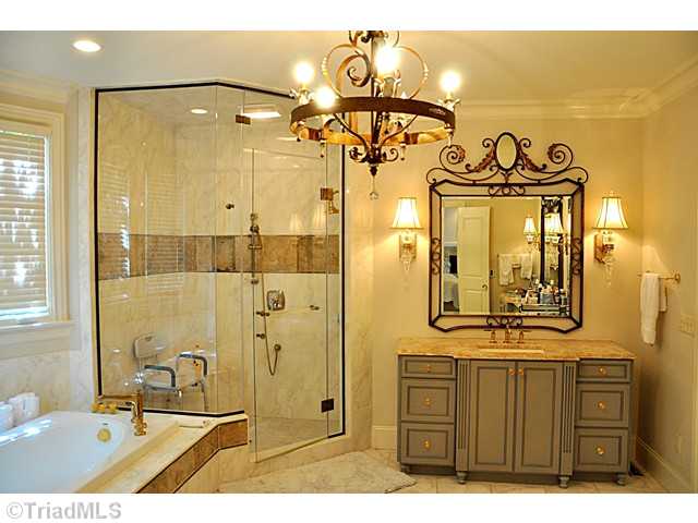 104 Meadowbrook Terrace, Greensboro, NC 27408