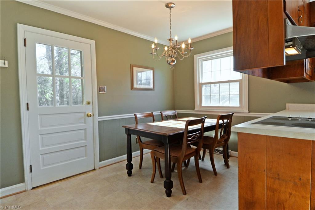 3010 W Cornwallis Drive, Greensboro, NC 27408