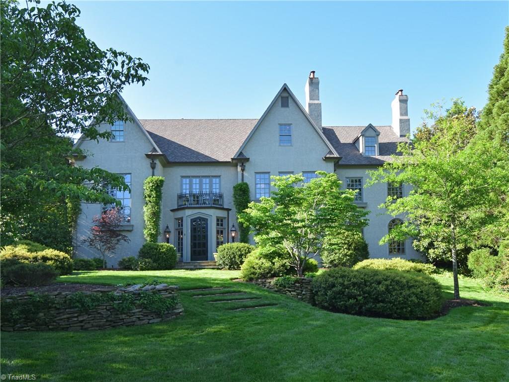 9 Clubview Court, Greensboro, NC 27410