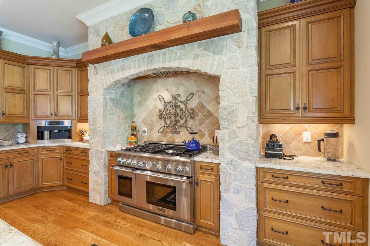 300 Edinburgh Drive, Cary, NC 27511
