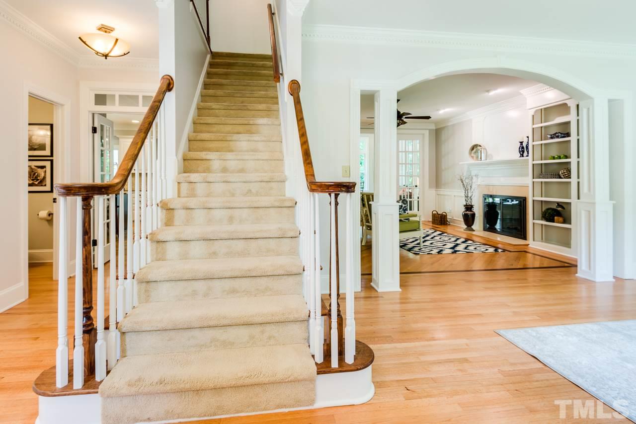 216 Stoneleigh Drive, Cary, NC 27511