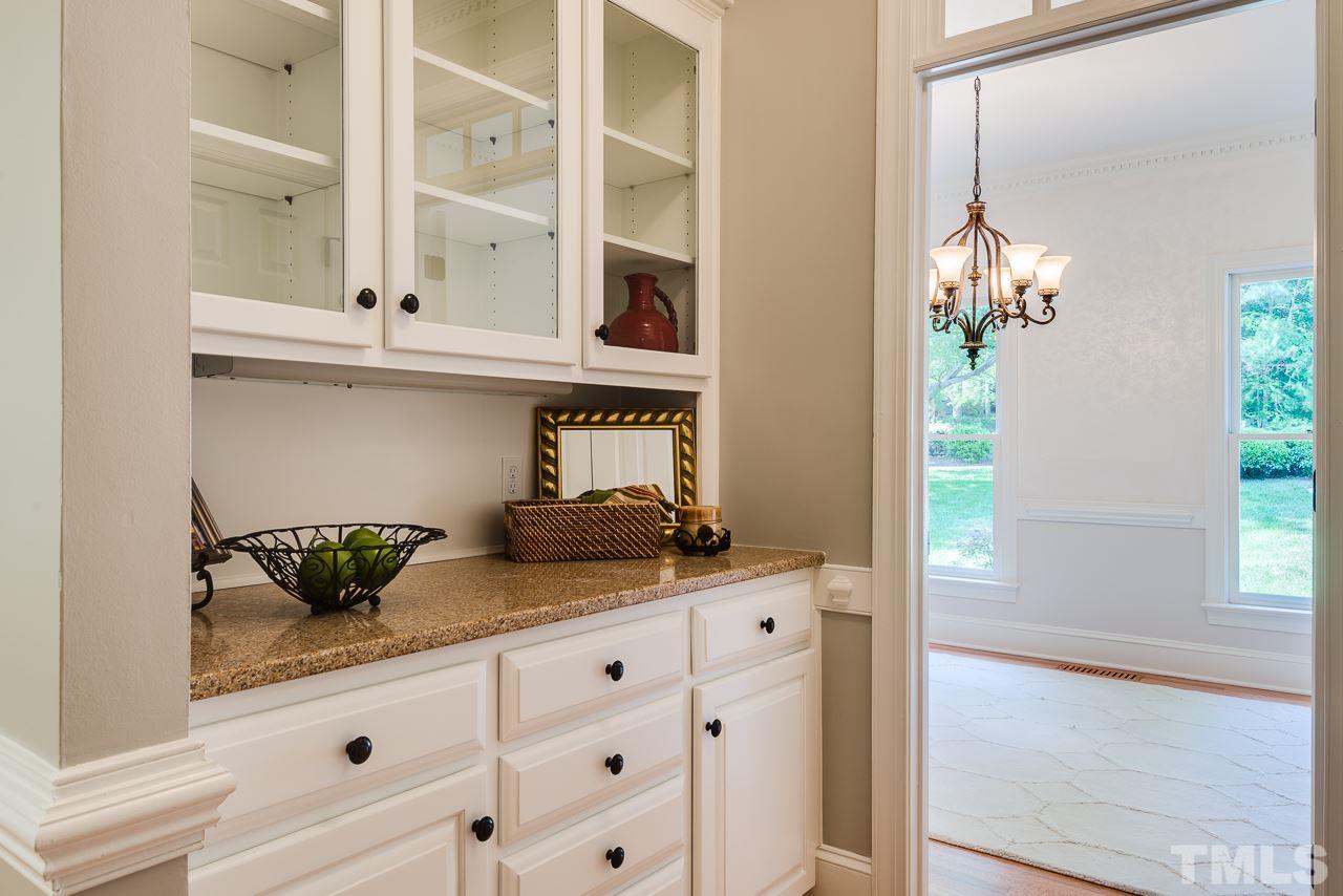 216 Stoneleigh Drive, Cary, NC 27511