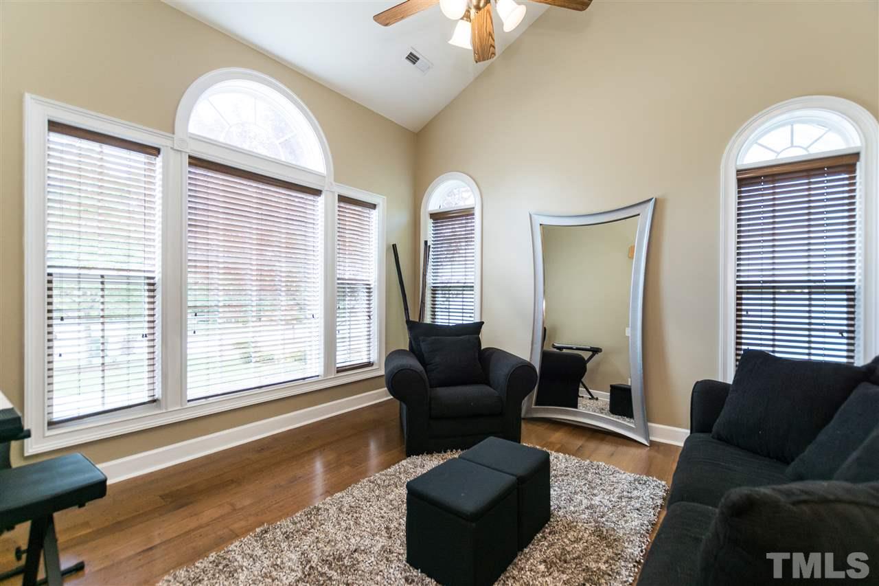 809 Huntsworth Place, Cary, NC 27513