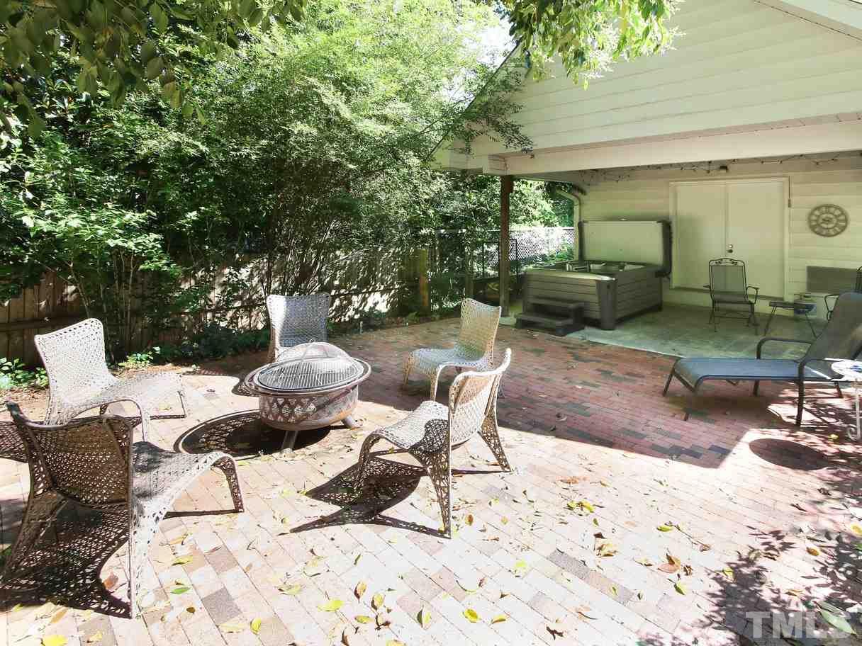 527 Dogwood Drive, Chapel Hill, NC 27516