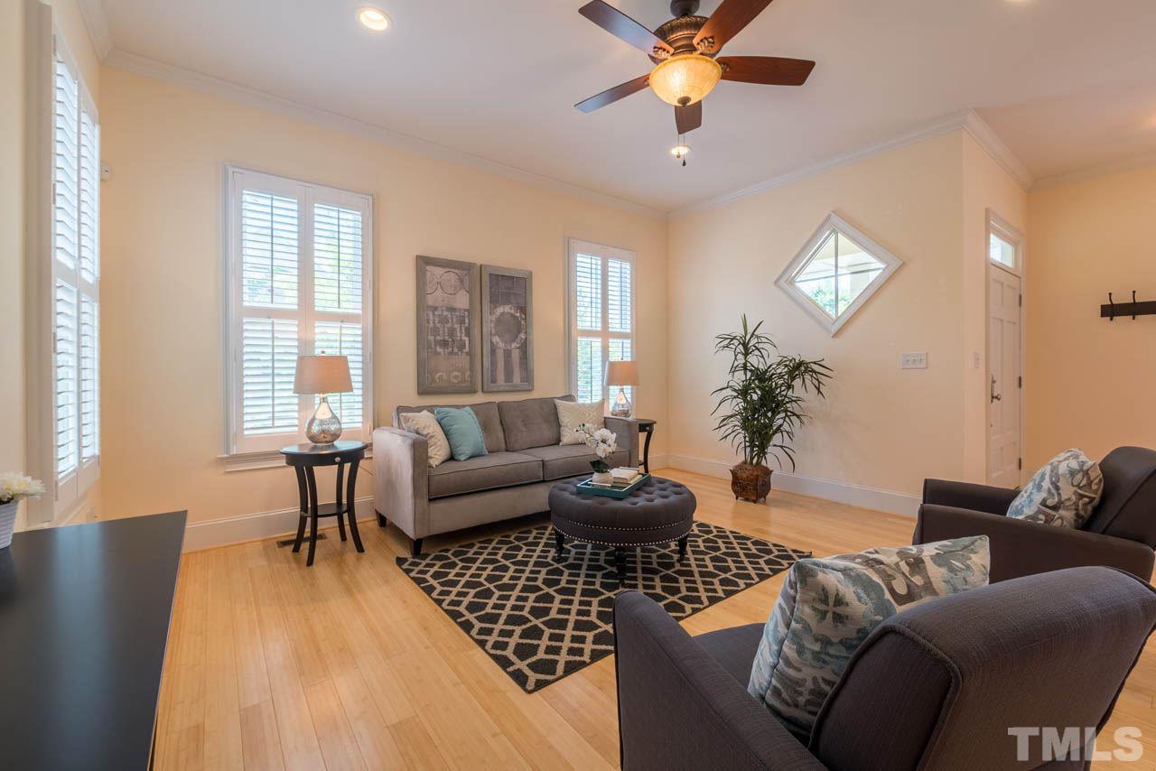201 Della Street, Chapel Hill, NC 27516