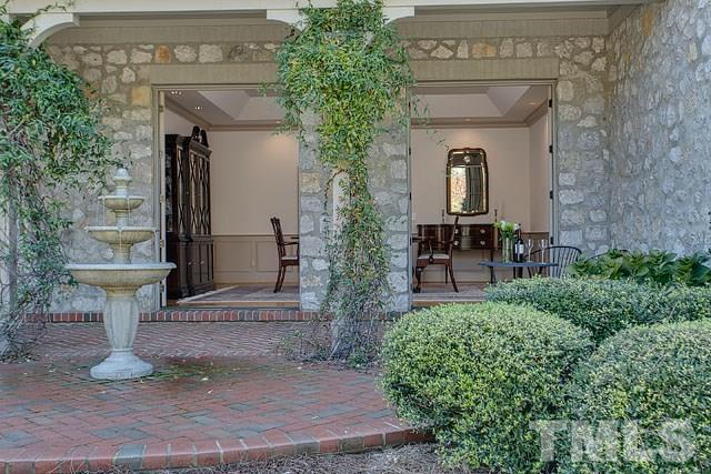 130 Nottingham Drive, Chapel Hill, NC 27517