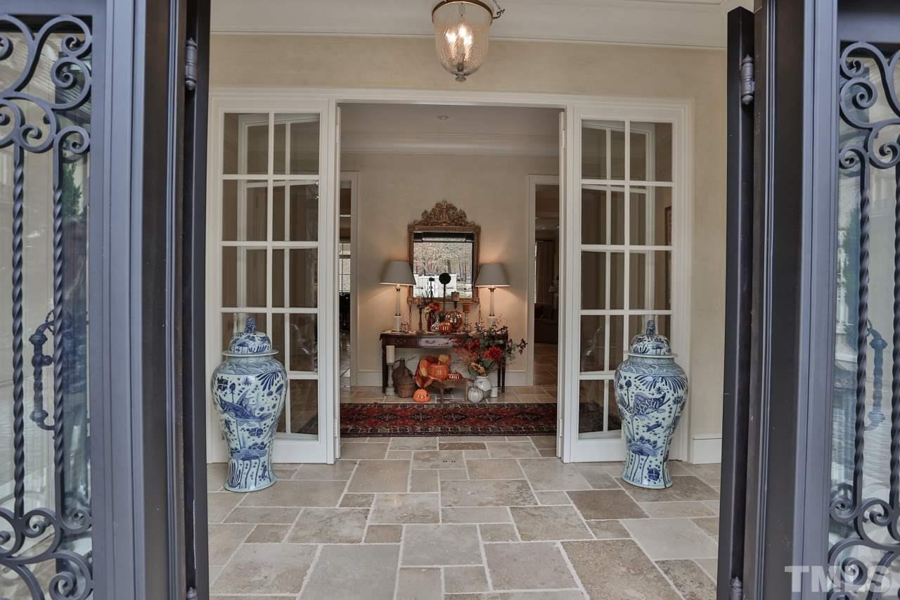 10710 Governors Drive, Chapel Hill, NC 27517