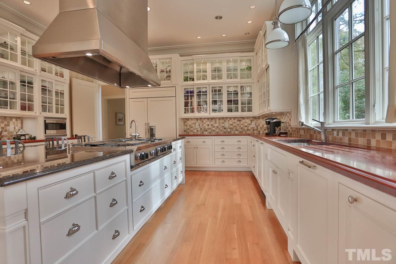 10710 Governors Drive, Chapel Hill, NC 27517