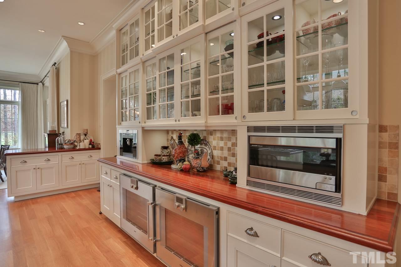 10710 Governors Drive, Chapel Hill, NC 27517