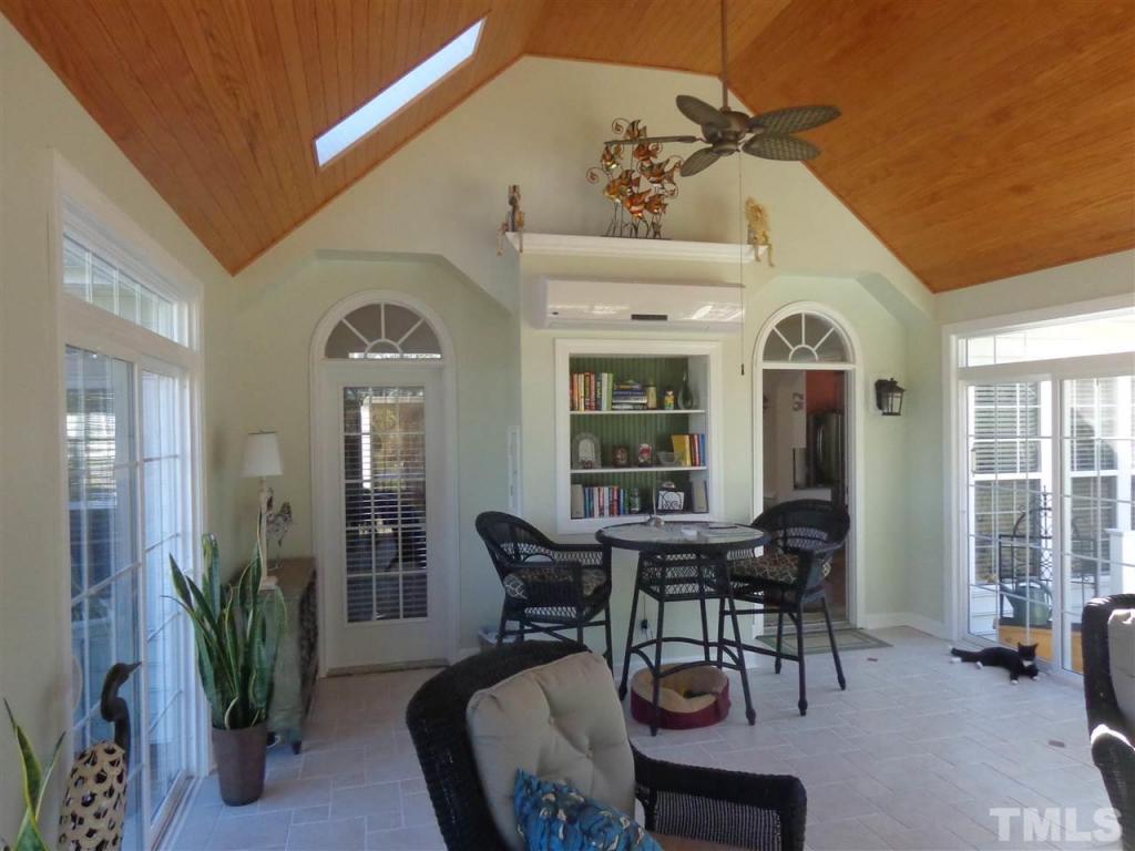 220 Spring Branch Drive, Four Oaks, United States 27524
