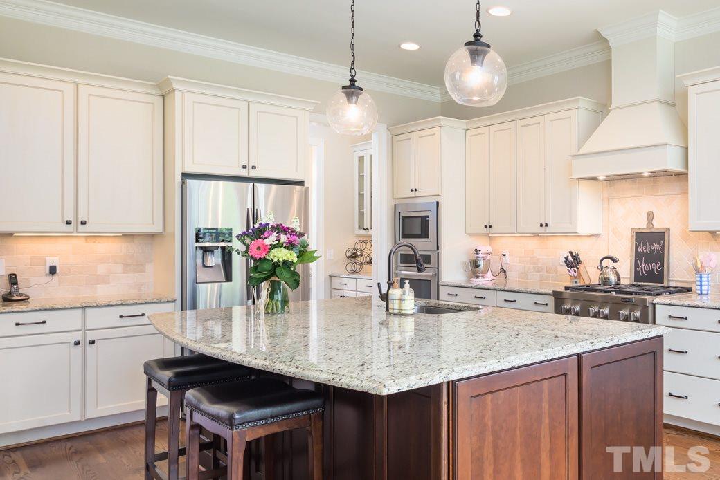 907 Cambridge Hall Loop, Apex, NC 27539
